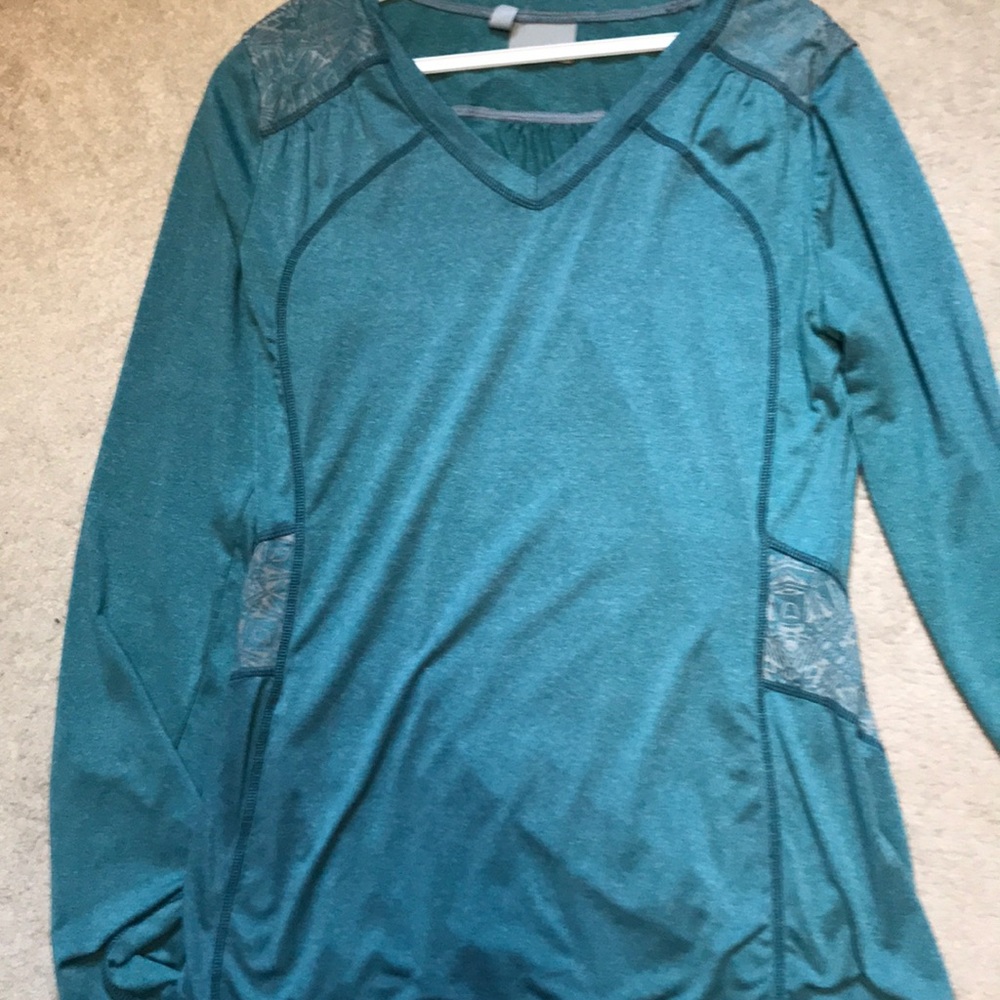 Athleta team long sleeve workout top